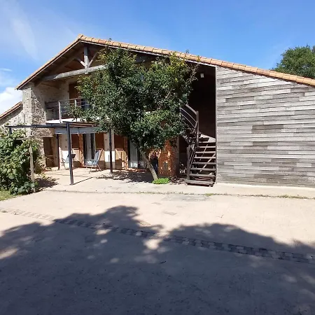 La Milliere - D'hotes - Piscine & Campagne - Marie-anne & Marie-adelaide Bed & Breakfast 3*