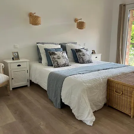 Bed & Breakfast La Milliere - D'hotes - Piscine & Campagne - Marie-anne & Marie-adelaide 3*