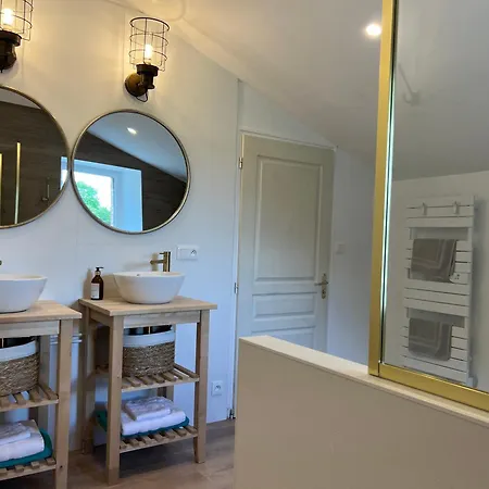 Bed & Breakfast La Milliere - D'hotes - Piscine & Campagne - Marie-anne & Marie-adelaide Le Poiré-sur-Vie