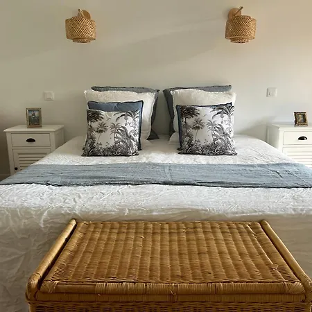 La Milliere - D'hotes - Piscine & Campagne - Marie-anne & Marie-adelaide 3* Le Poiré-sur-Vie