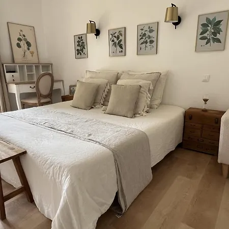 La Milliere - D'hotes - Piscine & Campagne - Marie-anne & Marie-adelaide Bed & Breakfast Le Poiré-sur-Vie